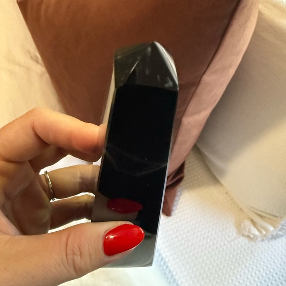 Black and White Agate Obelisk - Picture 5 of 5